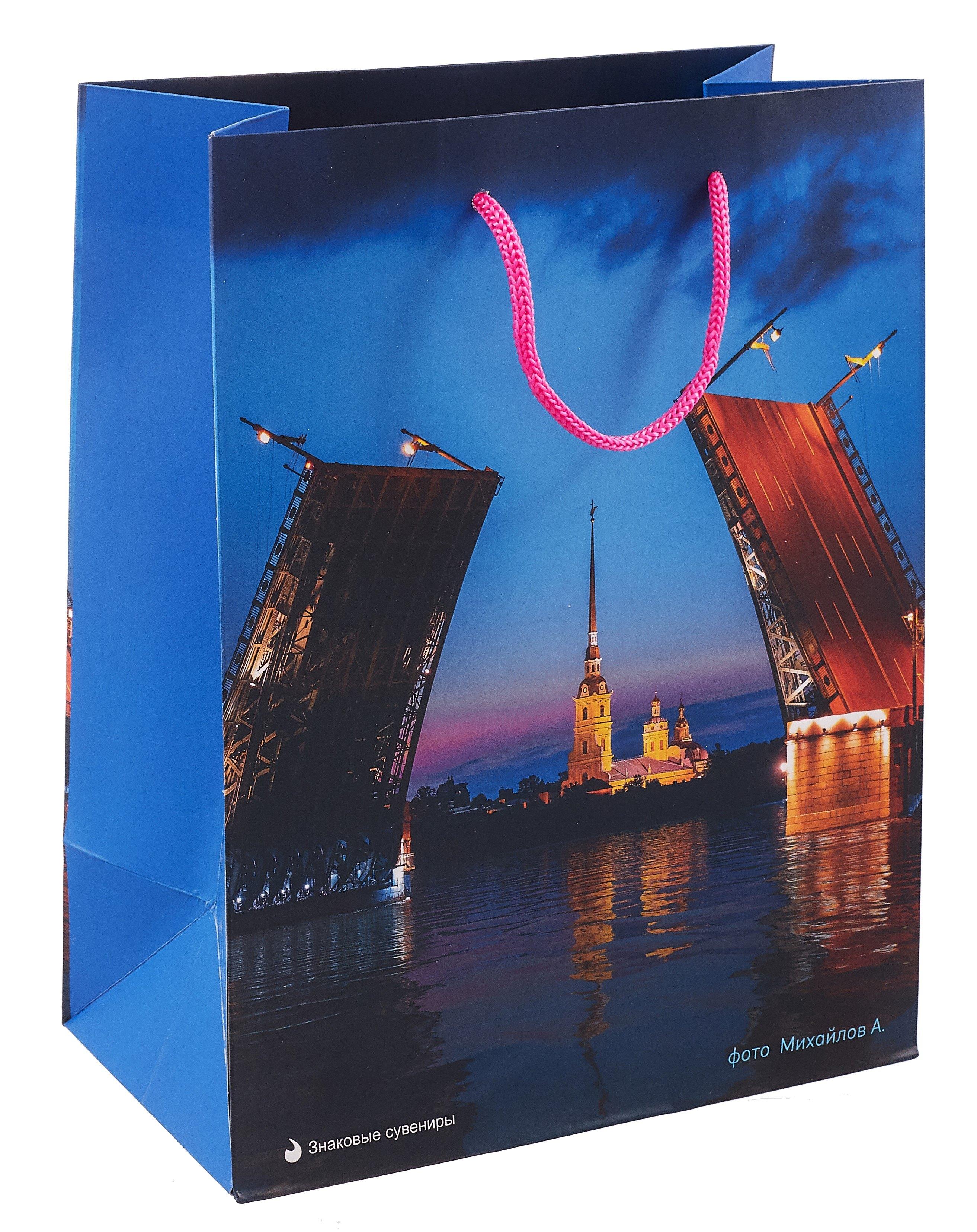 https://ndc.book24.ru/pim/products/images/24/00/0197f48e-3cd0-7e38-9f5f-2d59a0742400.jpg