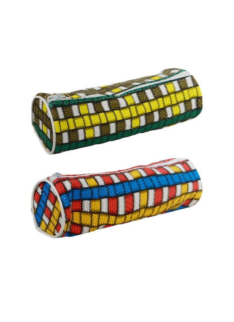 https://ndc.book24.ru/pim/products/images/f1/3d/018ed300-fbfd-7cf3-bad4-3732d84bf13d.jpg