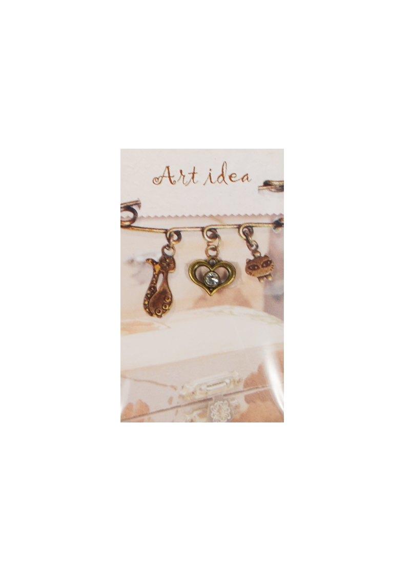 https://ndc.book24.ru/pim/products/images/f7/4e/018eda7d-5339-7000-a4fe-b7cfac7ff74e.jpg